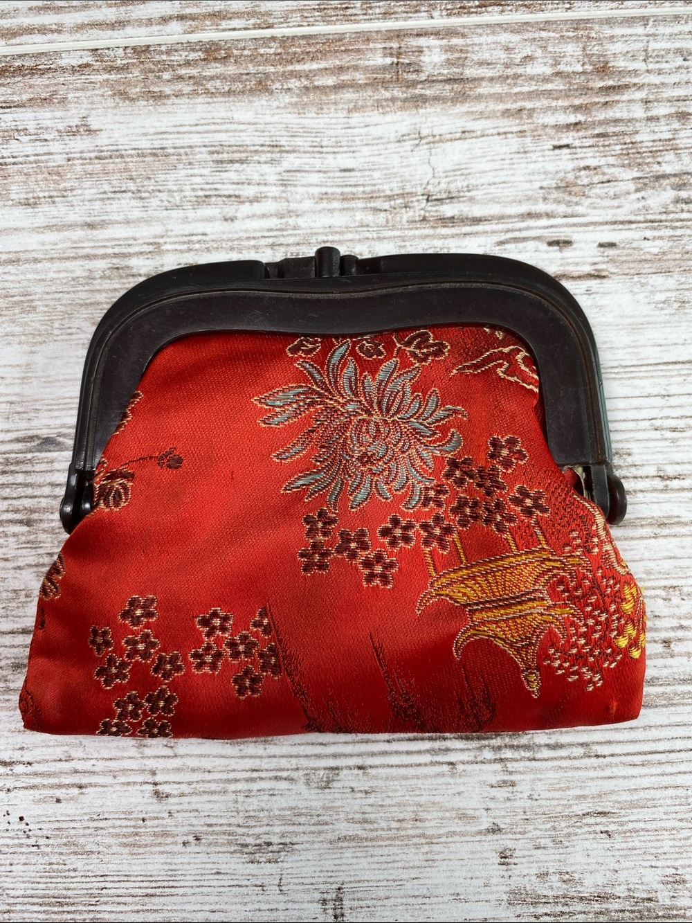 Vintage Hong Kong Red Brocade Kiss Lock Coin Purse Floral Chinoiserie Retro